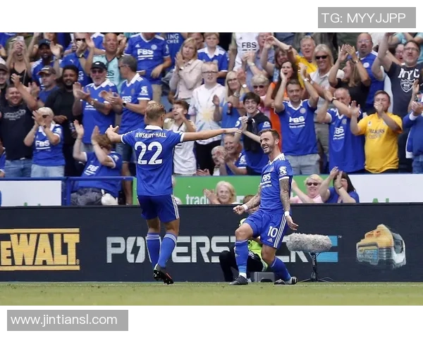 英超足球专题深入探讨重庆足球队的战术意识与发展潜力