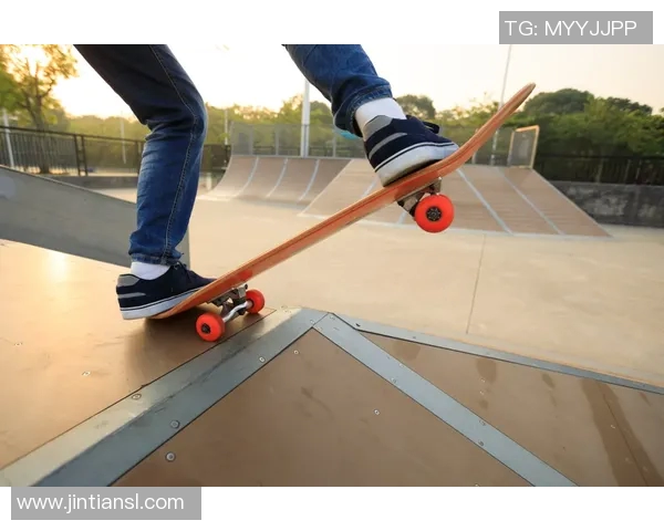 深圳滑板队与上海滑板队赛后复盘分析探讨滑板运动的未来发展与挑战 深圳滑板队与上海滑板队赛后复盘分析探讨滑板运动的未来发展与挑战