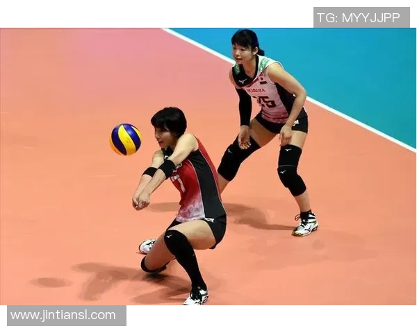 南京排球队与成都排球队赛后战术分析与总结探讨