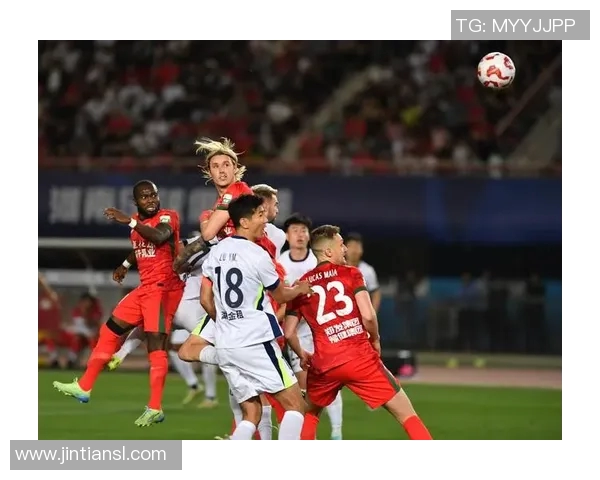 体育实时数据武汉足球队奋勇拼搏的辉煌历程与突破成就全景纪实